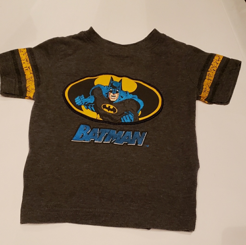 Batman T-Shirt & Detachable Cape